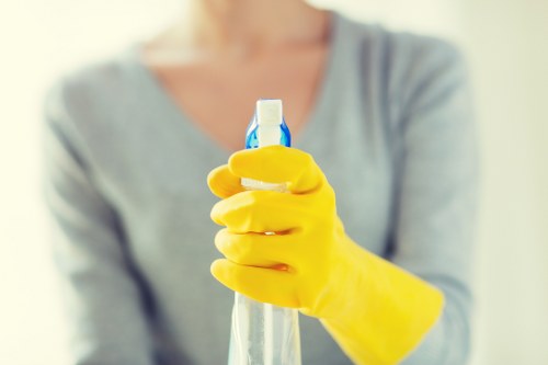 Deep cleaning service for a Hammersmith home kitchen and bathroom