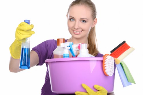 Move-out cleaning checklist and professional service for Hammersmith tenants and landlords